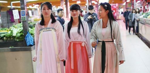【金盛集團】金盛農貿"漢服秀":飛魚服"錦衣衛"霸氣剁肉賣鹵菜